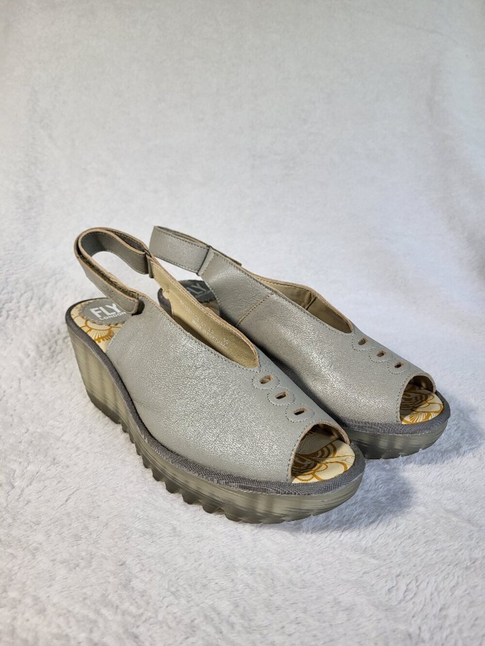 Fly London Women's Yeay Peep Toe Sandal Size 39 EU / 8-8.5 US